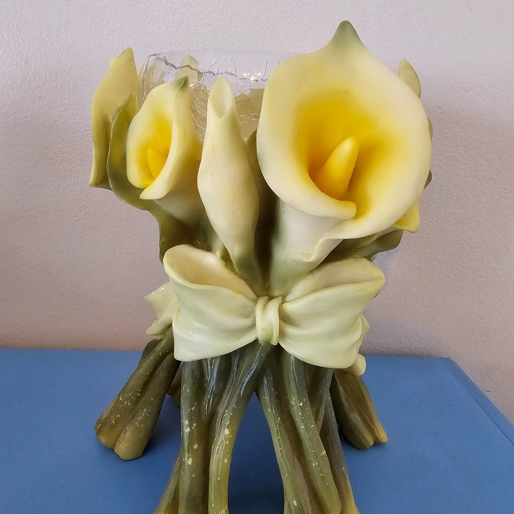 Calla lily vase